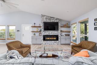 Casa Mariposa Newly Renovated Firepit*Fireplace*Great Deck*Pets Welcome! - Bee Cave - 0