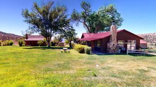 Pack Creek ~ Farm House - Moab - 9