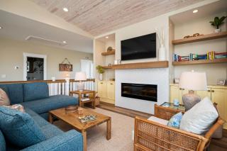 All Sands On Deck - Oak Island - 1