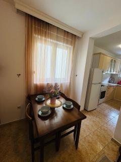 APARTMENTS LUKA 1 - Petrovac na Moru - 1