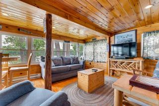 Waterfront Home on Lake Champlain with Dock and Kayaks - Orwell - 6