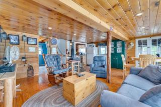 Waterfront Home on Lake Champlain with Dock and Kayaks - Orwell - 4