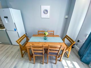 Stylish 1 Bedroom Flat - 5 Guest London- F1 - 1