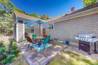 The Blue Whale Cottage - 8