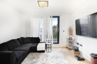 Exquisite One Bed Apartment with nice view and near tube - Londra - 2