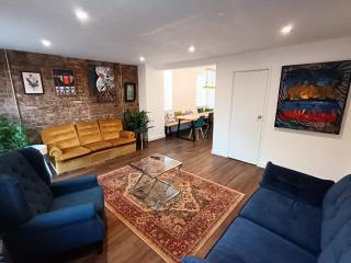 Northampton Oasis - 4 Bedroom House - Northampton - 0