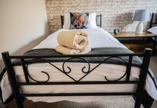 North Coast Cottage - Coastal Highland Retreat with Sea Views - 2