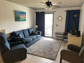 Perfect Location at the Beach! 1st floor Unit ! - Myrtle Beach - 2