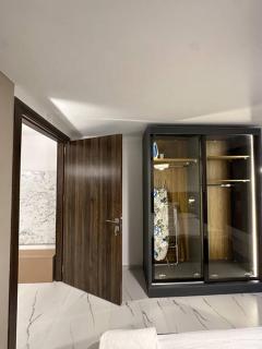 Stylish Luxe Apartment F-R 0006 - 9
