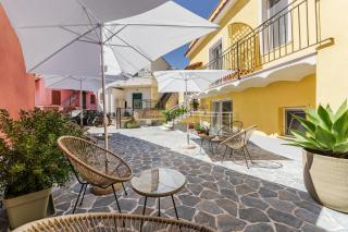 Ciraccio Apartments - 0