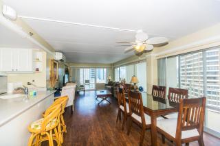 Ilikai Tower 2109 City View 2BR - Honolulu - 3