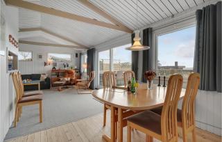 Cozy Home In Assens With House Sea View - Assens - 6