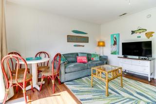 Oak Island Condo with Ocean View Steps to Beach! - Oak Island - 9
