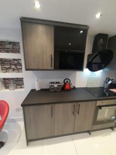 Entire Contemporary & spacious home & free street parking - Cardiff - 2