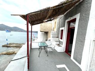 Manousos Fisherman's House - Schinopi - 0