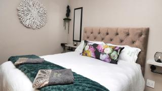 Royal Beauty - Paarl - 7