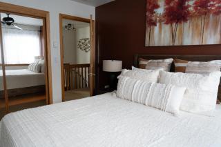 Alpenglow Three Bedroom Two Bath XL – A17 - 4