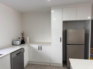 3BR Auckland Holiday Home near Outlet shops and Costco - 7