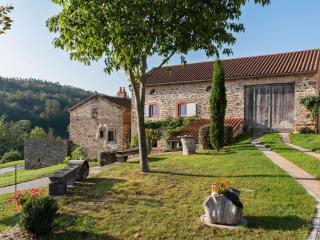 Holiday Home in Saint-Beauzire with Garden and Private Terrace - Saint-Beauzire - 0