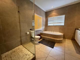 Accommodation Front - Loft Waterfront Penthouse with Ocean Views - Durban - 4