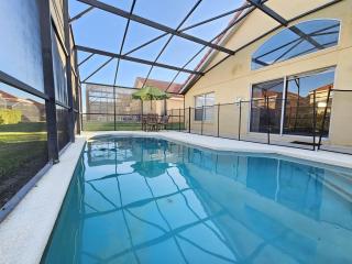 4 bedroom and 3 bath home in the highly rated community of Solana! - Davenport - 2