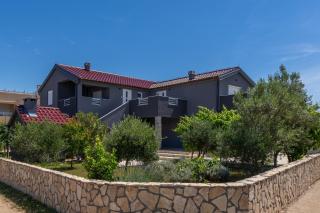 Apartments with a parking space Vir - 23333 - Vir - 0