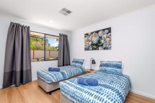 18 Bateman Retreat 4bdr 25bth - Perth - 4