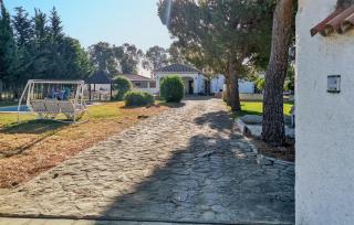 Stunning Home In Chiclana De La Fronter - 2