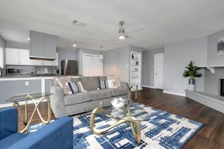 Spacious 3bed 2 bath with a modern feel - 0