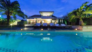 The UMA Villa Canggu - 0