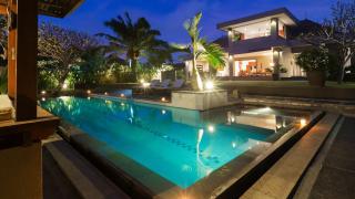 The UMA Villa Canggu - Canggu - 9