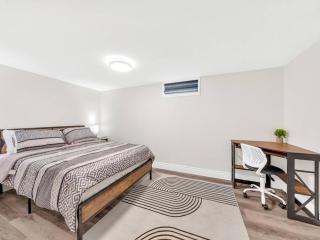 Basement Apartment in south Windsor - Windsor - 6