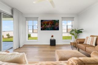 Brilliant Brennan - Modern 4 Bed 2 Bath Home - Bathurst - 4