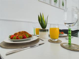 Modern 1-Bedroom Retreat in Westcliff with Fully Equipped Kitchen and Streaming Services - Southend-on-Sea - 4