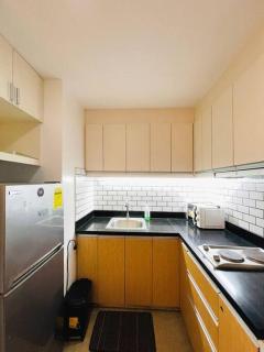 11 Warm and Cozy Studio - 5