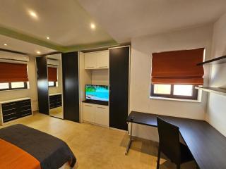 Luxury Apartment with Terrace - Birzebbuga Centre - Birżebbuġa - 0