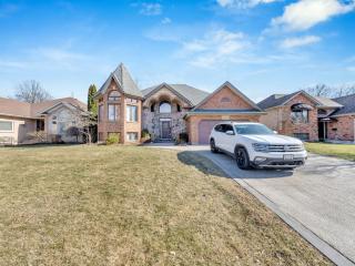 Private Luxury 1BR Apartment in Prime Location - Windsor - 4