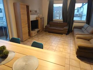 IaM Neu Modernisiert 80 QM Balkon, Küche, Badezimmer 5 betten - Plettenberg - 3