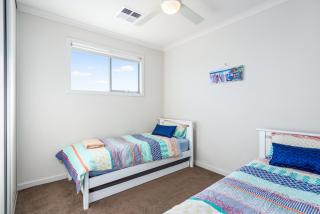 Coastal Parkside - Glenelg North - C21 SouthCoast Holidays - 2