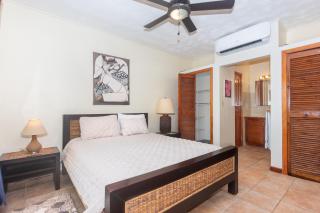 West Bay Mall Condo 8 condo - Roatán - 1