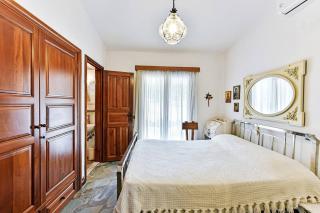 Azure Coast Seafront Retreat - Mola Kaliva - 6