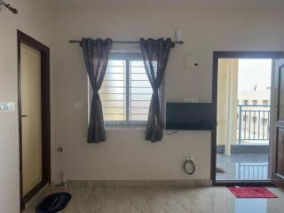 Peaceful 1BHK in Varthur 102 near Whitefield - 6