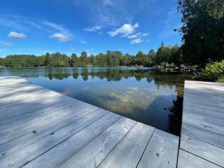 Lake Escape - Waterfront, Hot tub, Sleeps 14 - Sainte-Cécile-de-Masham - 9