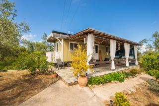 Hakuna Matata Holidays wooden lodge with airco & pool in Greek Olive Grove - Methoni - 9