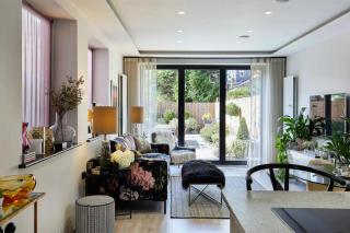 Stylish Interiors Garden Parking 3BRB Flat - London - 8