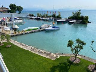 Sirmio Apartments - Darsena Stay - 0