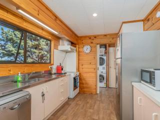 Beach Bliss Haven - Matarangi Holiday Home - Matarangi - 2