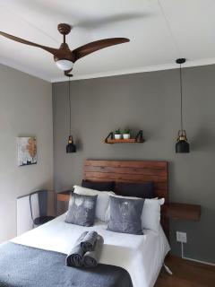Oaktree - Burgersdorp - 1