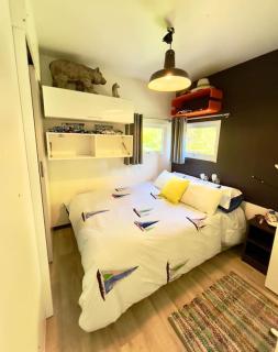 Charming Guesthouse on the Edge of Saint Germain en Laye Forest with Parking and Terrace - 8