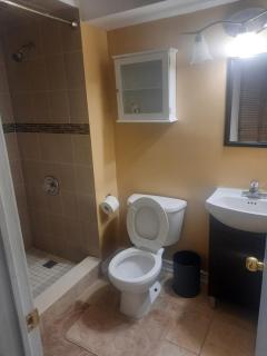 One bedroom basement suite - Brampton - 5